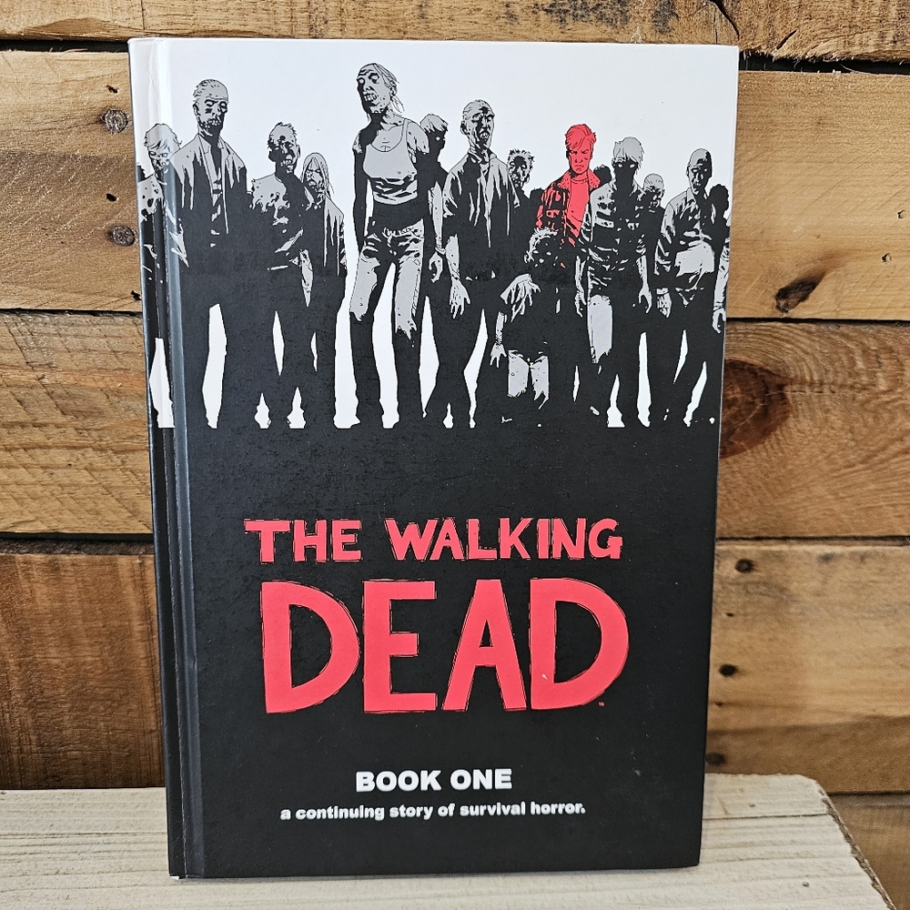 The Walking Dead Book 1 Graphic Novel